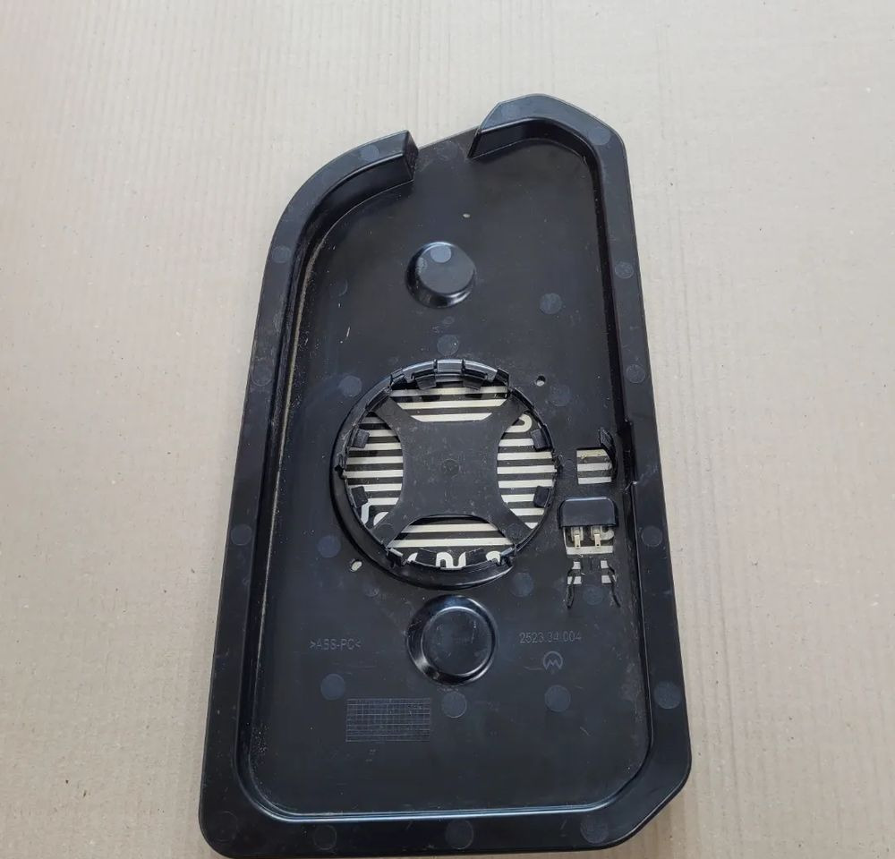 WKŁAD LUSTERKA IVECO S WAY - Rear view mirror for Truck: picture 2 WKŁAD LUSTERKA IVECO S WAY - Rear view mirror for Truck: picture 2