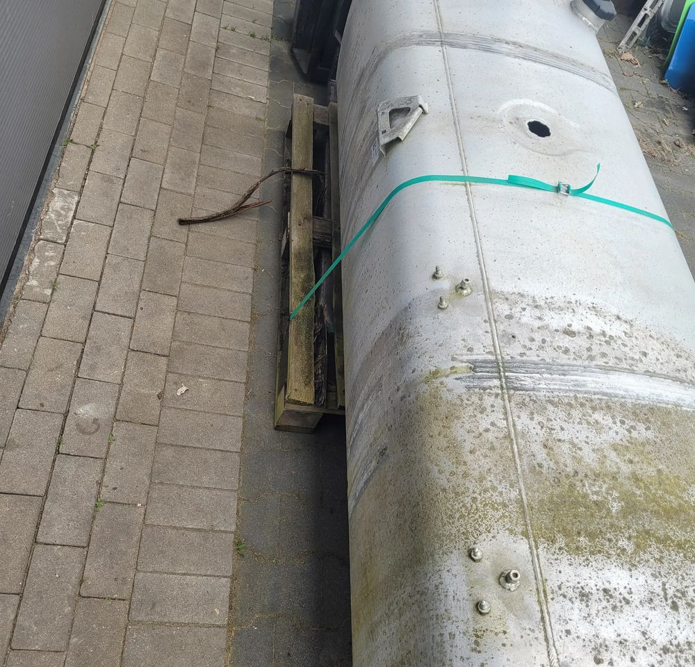 ZBIORNIK PALIWA DAF 690L 1945569 60X68X195CM CHWALIM116 - Fuel tank for Truck: picture 4 ZBIORNIK PALIWA DAF 690L 1945569 60X68X195CM CHWALIM116 - Fuel tank for Truck: picture 4