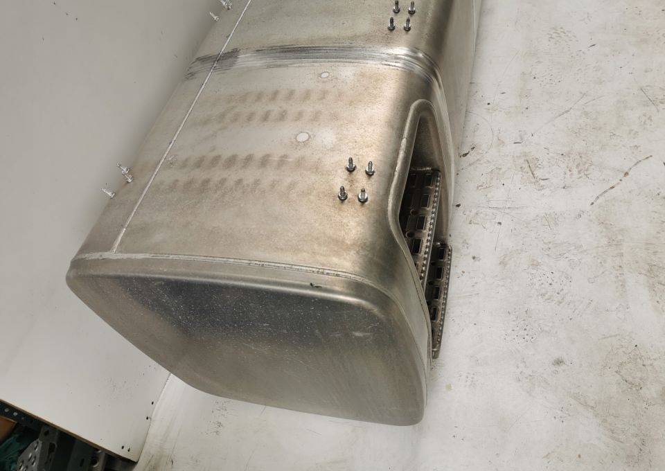 ZBIORNIK PALIWA DAF XF E6. 995L 230X70X70 - Fuel tank for Truck: picture 3 ZBIORNIK PALIWA DAF XF E6. 995L 230X70X70 - Fuel tank for Truck: picture 3