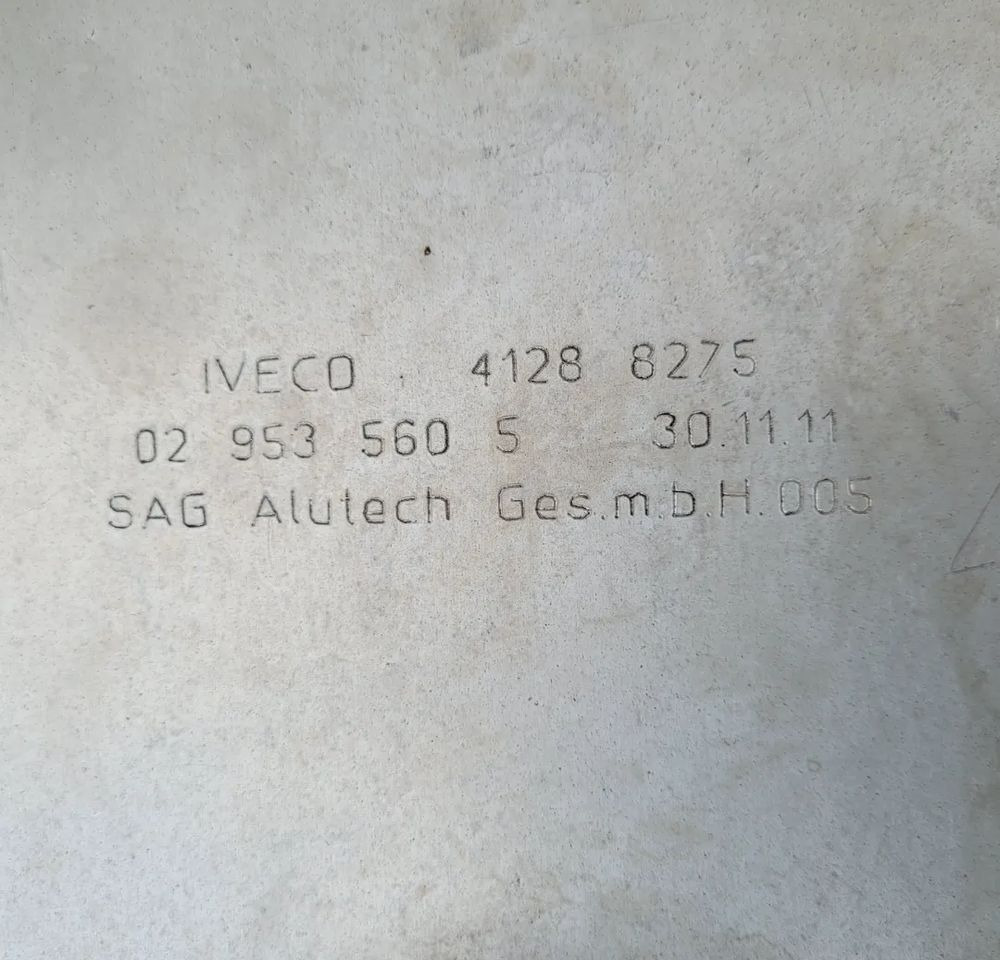 ZBIORNIK PALIWA IVECO STRALIS 560L 125X70X70 - Fuel system for Truck: picture 4 ZBIORNIK PALIWA IVECO STRALIS 560L 125X70X70 - Fuel system for Truck: picture 4