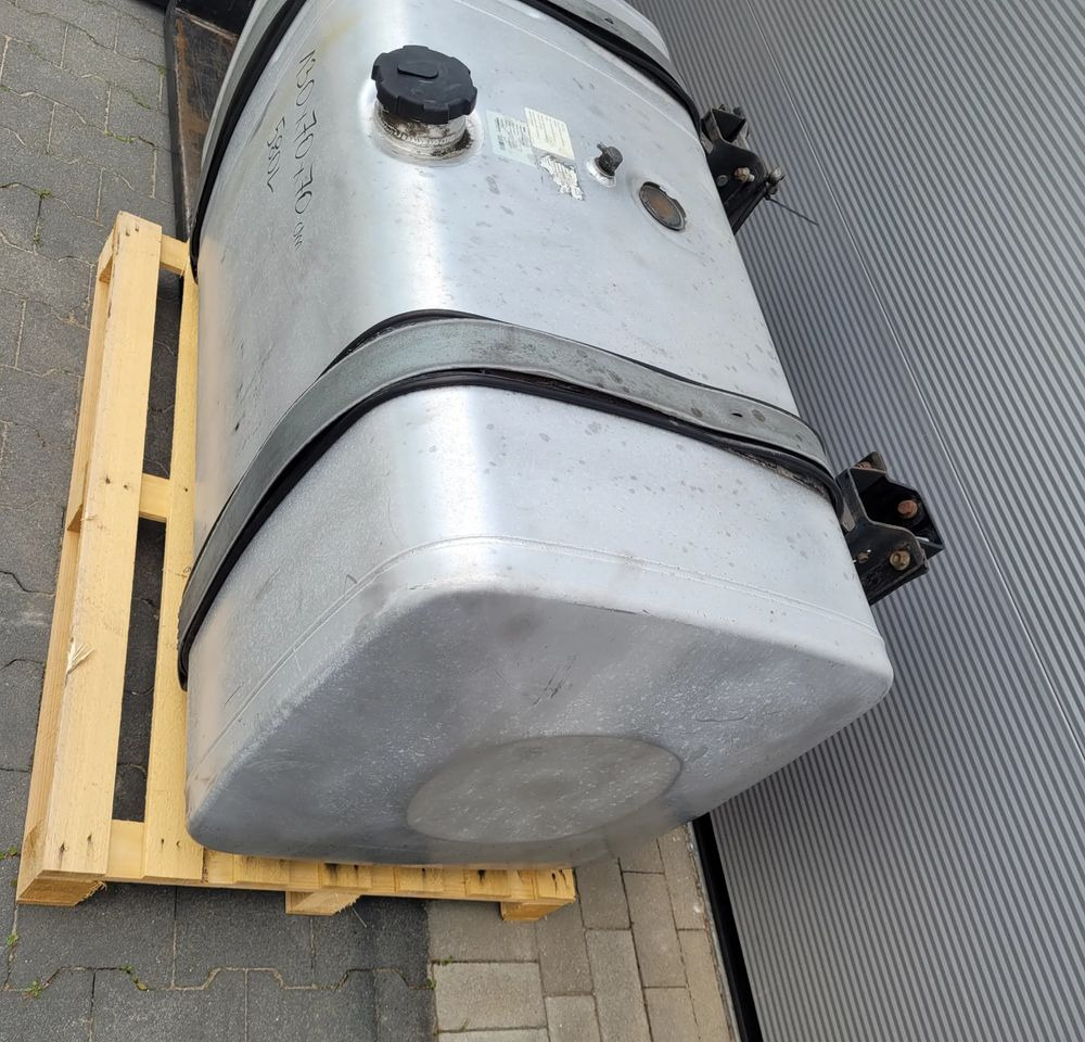 ZBIORNIK PALIWA MAN TGX TGS 580L 81.12201-6684 CHWALIM116 - Fuel tank for Truck: picture 3 ZBIORNIK PALIWA MAN TGX TGS 580L 81.12201-6684 CHWALIM116 - Fuel tank for Truck: picture 3
