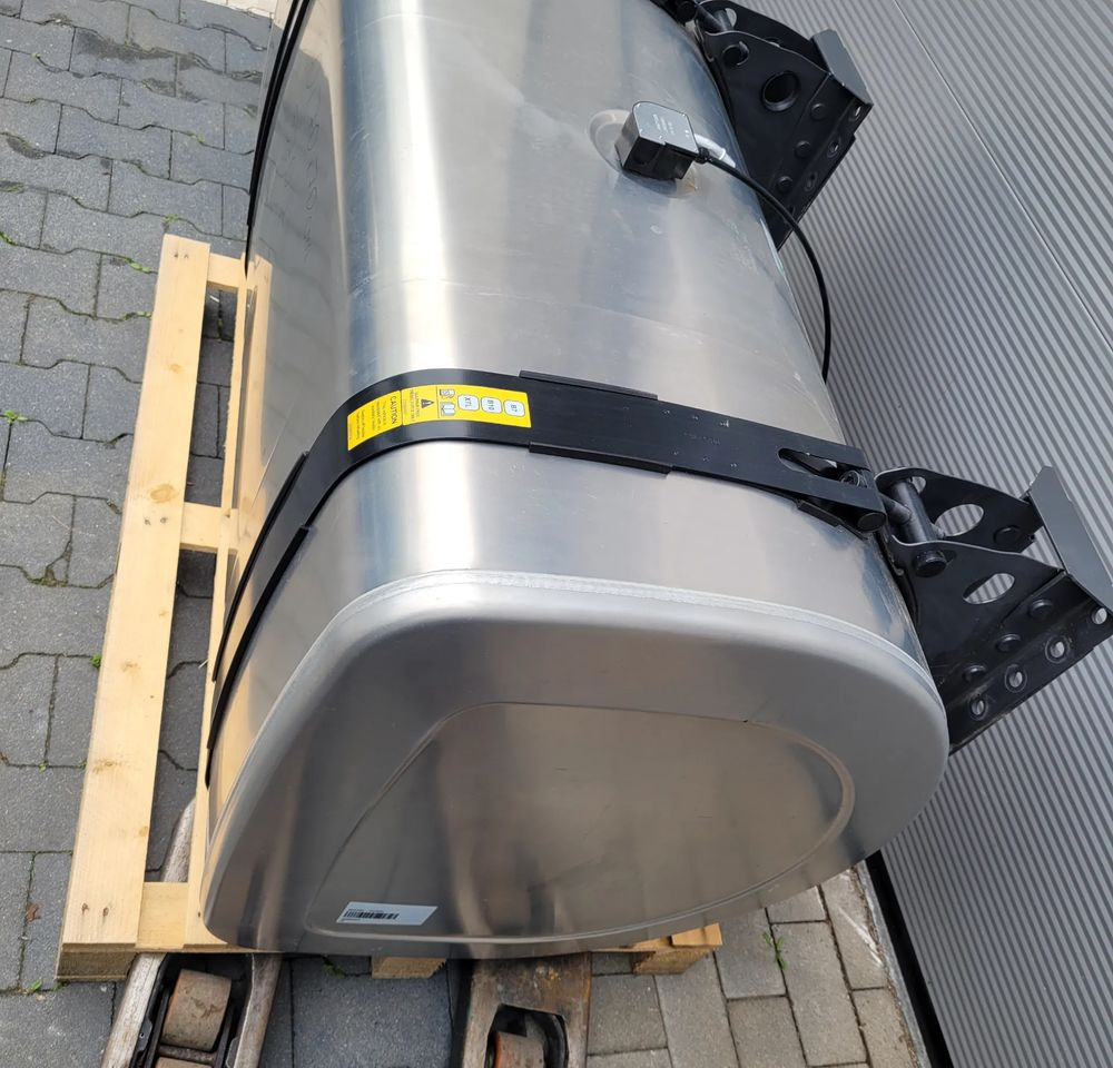 ZBIORNIK PALIWA VOLVO FH4 FH5 GAMA 140X70X70CM 21516453 570L CHWALIM116 - Fuel system for Truck: picture 3 ZBIORNIK PALIWA VOLVO FH4 FH5 GAMA 140X70X70CM 21516453 570L CHWALIM116 - Fuel system for Truck: picture 3