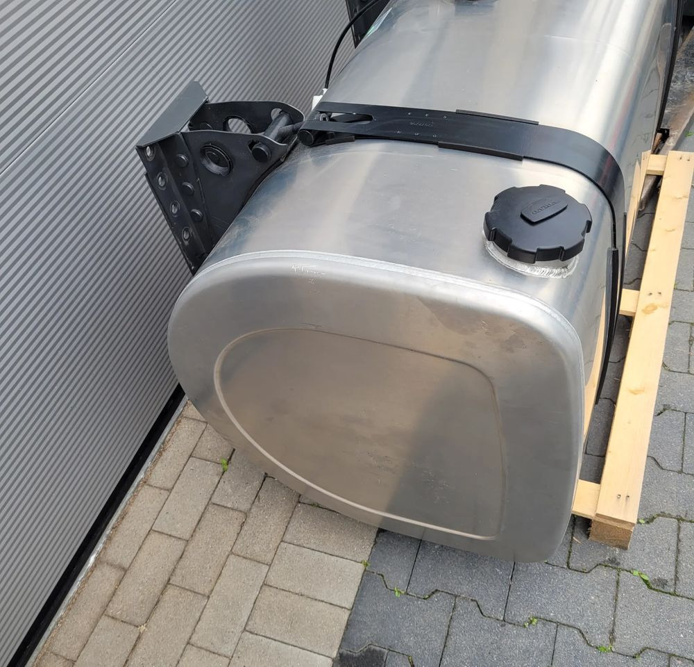 ZBIORNIK PALIWA VOLVO FH4 FH5 GAMA 140X70X70CM 21516453 570L CHWALIM116 - Fuel system for Truck: picture 2 ZBIORNIK PALIWA VOLVO FH4 FH5 GAMA 140X70X70CM 21516453 570L CHWALIM116 - Fuel system for Truck: picture 2