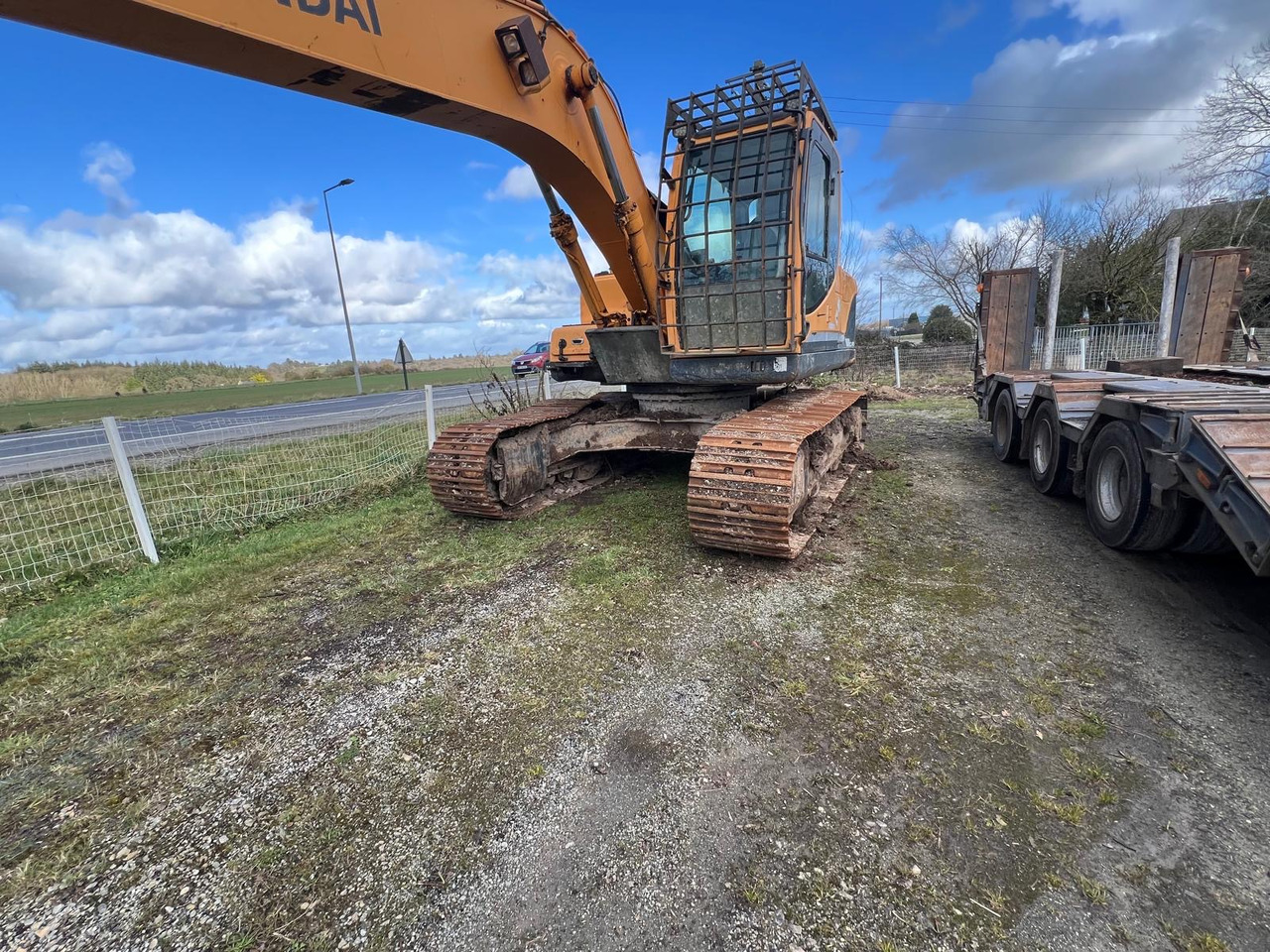 HYUNDAI ROBEX 180 LC-9 - Crawler excavator: picture 1 HYUNDAI ROBEX 180 LC-9 - Crawler excavator: picture 1