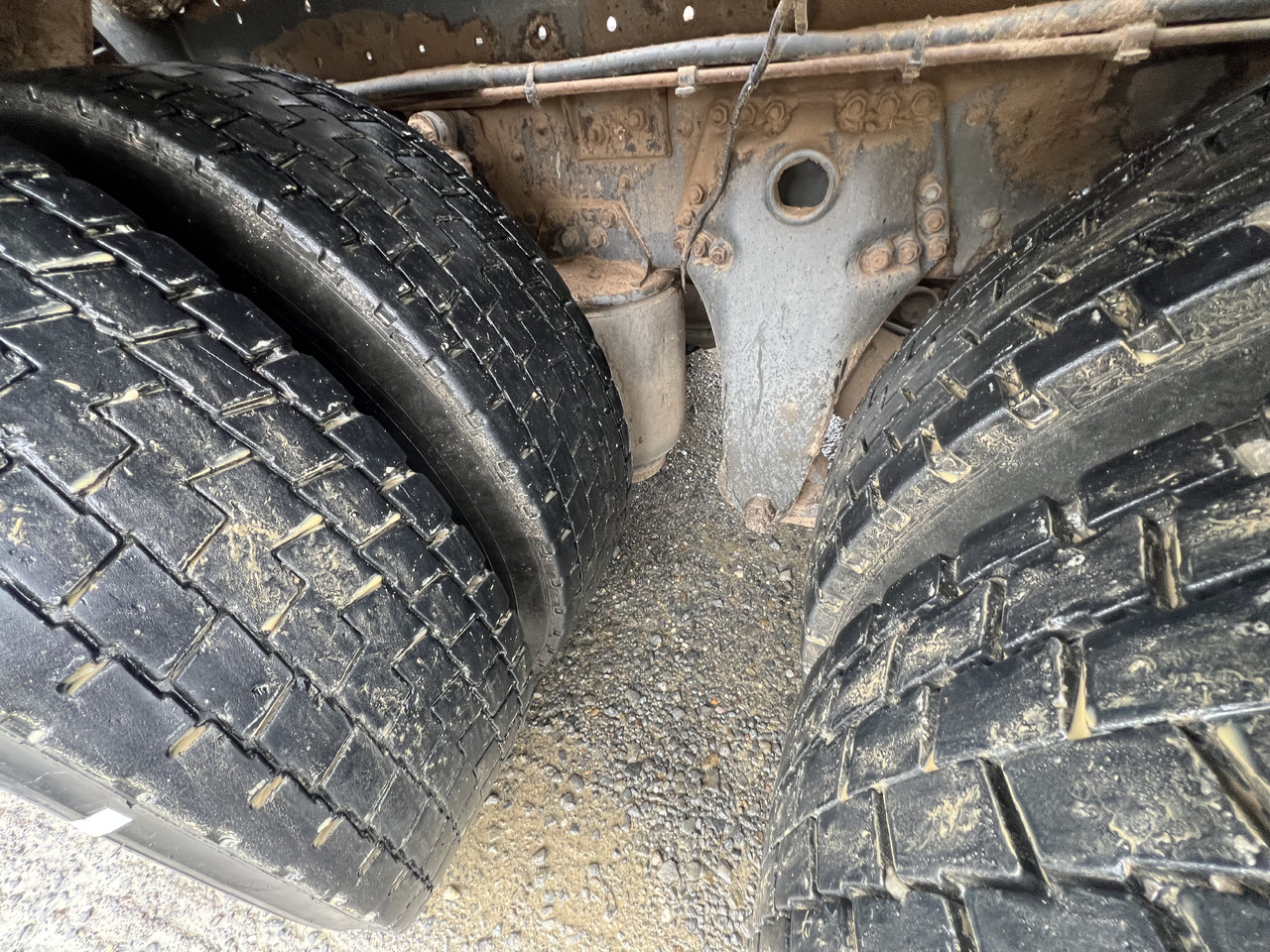 SCANIA 8x4 - Hook lift truck: picture 3 SCANIA 8x4 - Hook lift truck: picture 3