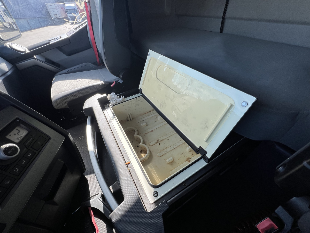 Renault T 460 - Tractor unit: picture 5 Renault T 460 - Tractor unit: picture 5