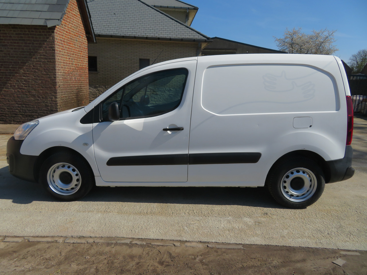 CITROËN Berlingo 1.6 BlueHDi CLUB - Panel van: picture 4 CITROËN Berlingo 1.6 BlueHDi CLUB - Panel van: picture 4