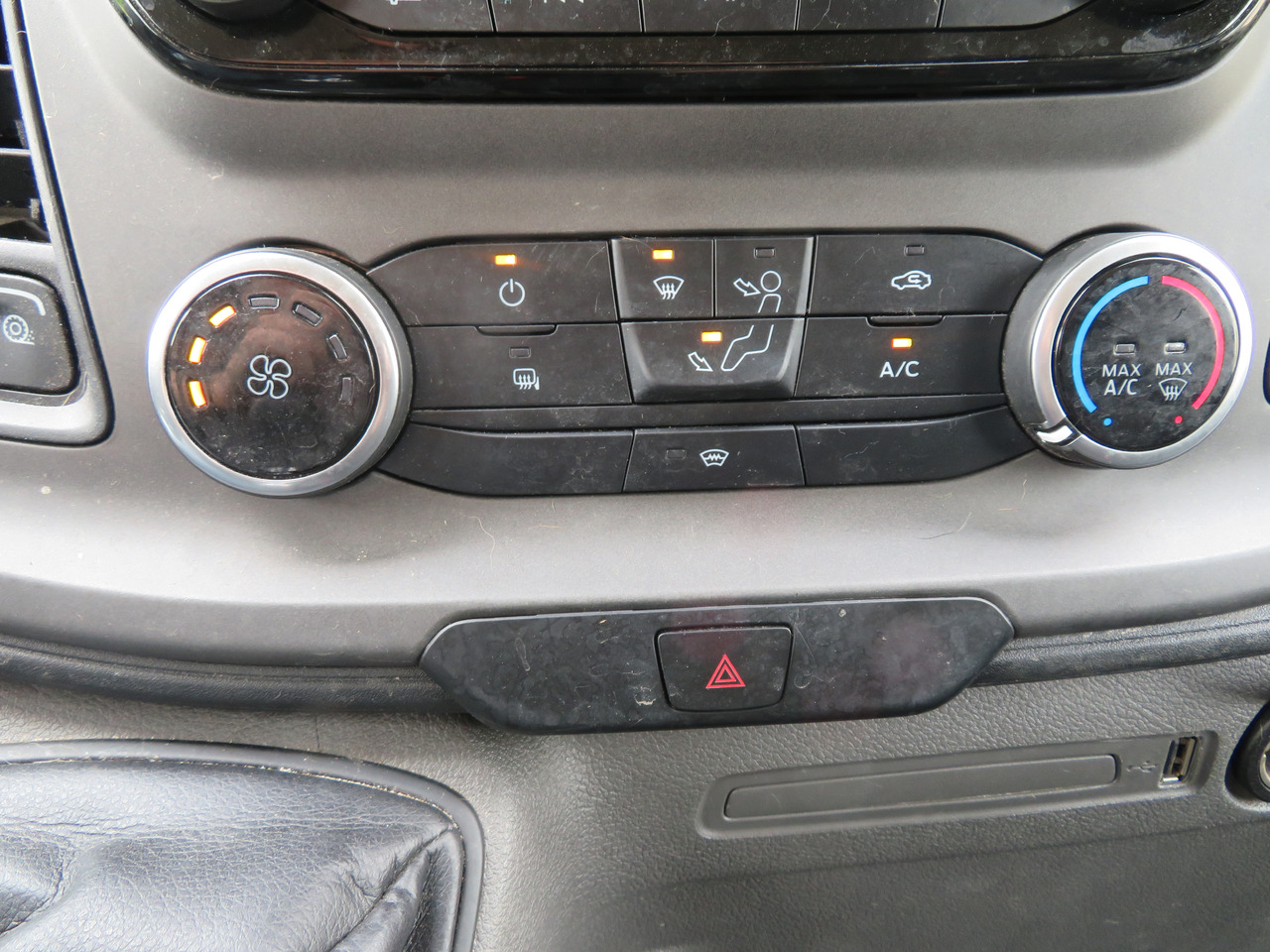 Small van FORD Transit Custom 2.0tdci TREND - L2: picture 12