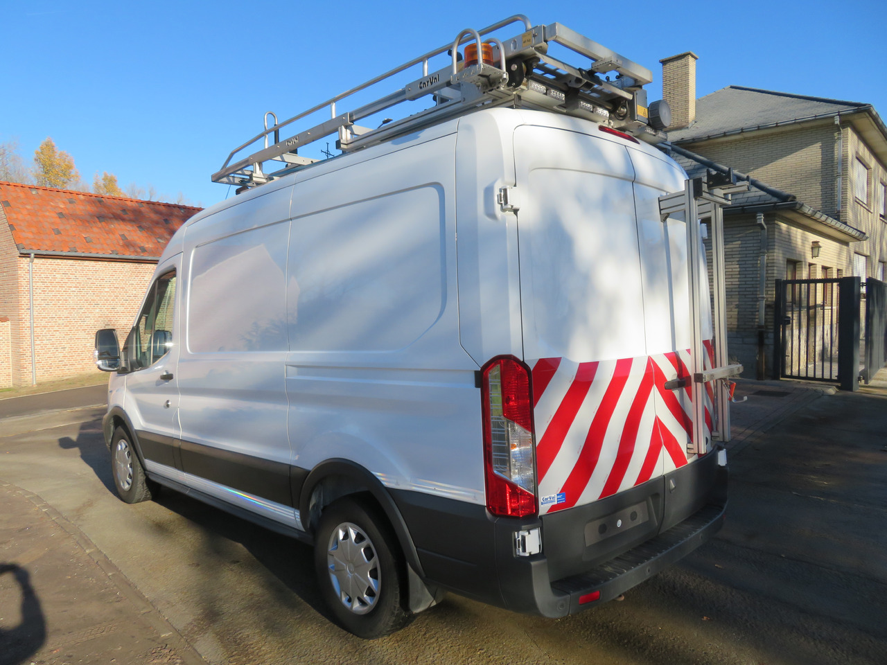 Ford Transit 2.0TDCi - L2H2 - Panel van: picture 5 Ford Transit 2.0TDCi - L2H2 - Panel van: picture 5