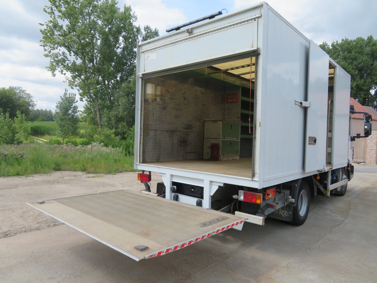 Box truck Iveco Eurocargo ML100E18: picture 10