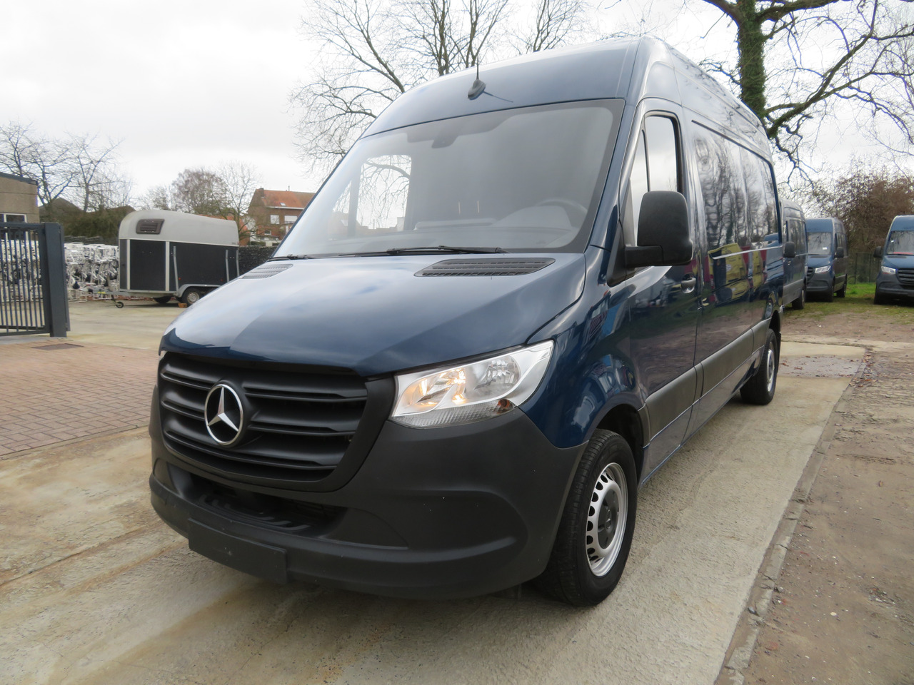 Mercedes-Benz Sprinter 311CDi - Small van: picture 3 Mercedes-Benz Sprinter 311CDi - Small van: picture 3