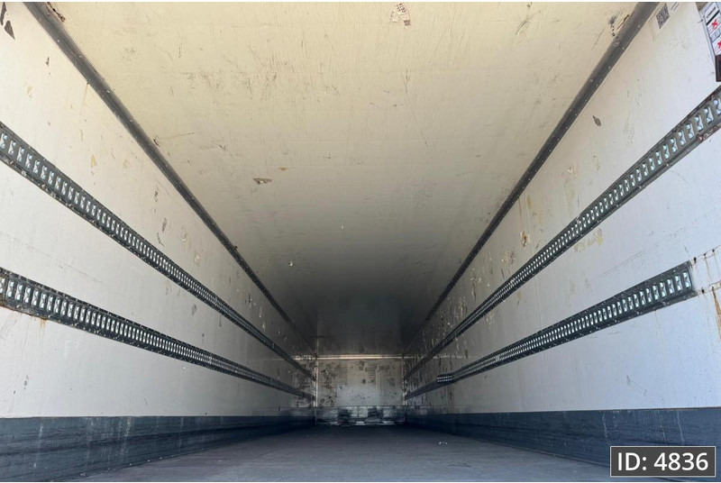 BURGERS Double-Deck / Steering axle / Tail lift - Closed box semi-trailer: picture 3 BURGERS Double-Deck / Steering axle / Tail lift - Closed box semi-trailer: picture 3