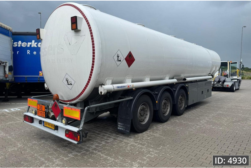 Hendricks TSA42 / Fuel tanker / 50.500L / 5 Comp / ADR - Tank semi-trailer: picture 3 Hendricks TSA42 / Fuel tanker / 50.500L / 5 Comp / ADR - Tank semi-trailer: picture 3