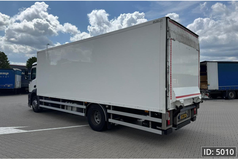 Mercedes-Benz Antos 1824 Day Cab, Euro 6, / Cargolift 2500KG - Box truck: picture 2 Mercedes-Benz Antos 1824 Day Cab, Euro 6, / Cargolift 2500KG - Box truck: picture 2