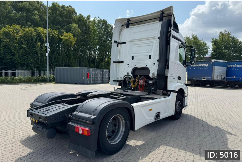 Mercedes-Benz Actros 1842 StreamSpace, Euro 6, / Streamspace / 9 Pieces - Tractor unit: picture 3 Mercedes-Benz Actros 1842 StreamSpace, Euro 6, / Streamspace / 9 Pieces - Tractor unit: picture 3