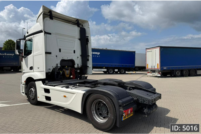 Mercedes-Benz Actros 1842 StreamSpace, Euro 6, / Streamspace / 9 Pieces - Tractor unit: picture 2 Mercedes-Benz Actros 1842 StreamSpace, Euro 6, / Streamspace / 9 Pieces - Tractor unit: picture 2