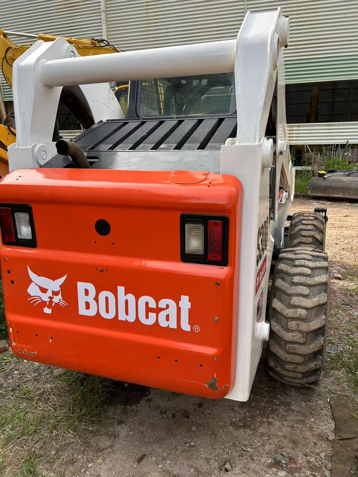 BOBCAT S300 - Skid steer loader: picture 5 BOBCAT S300 - Skid steer loader: picture 5