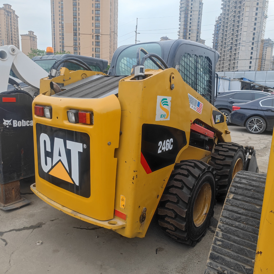 CAT 246C Skid Steer Loader - Skid steer loader: picture 2 CAT 246C Skid Steer Loader - Skid steer loader: picture 2