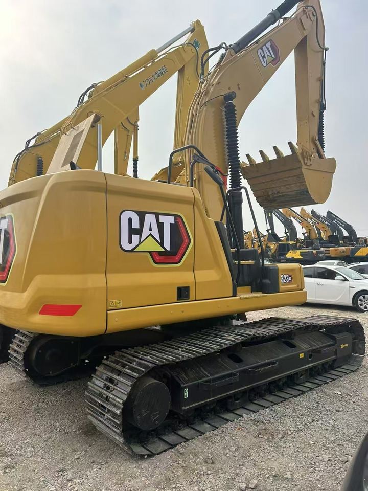 CAT 323D - Crawler excavator: picture 5 CAT 323D - Crawler excavator: picture 5