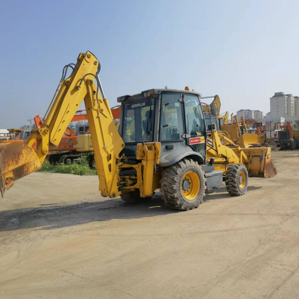 CATERPILLAR 420F - Backhoe loader: picture 2 CATERPILLAR 420F - Backhoe loader: picture 2