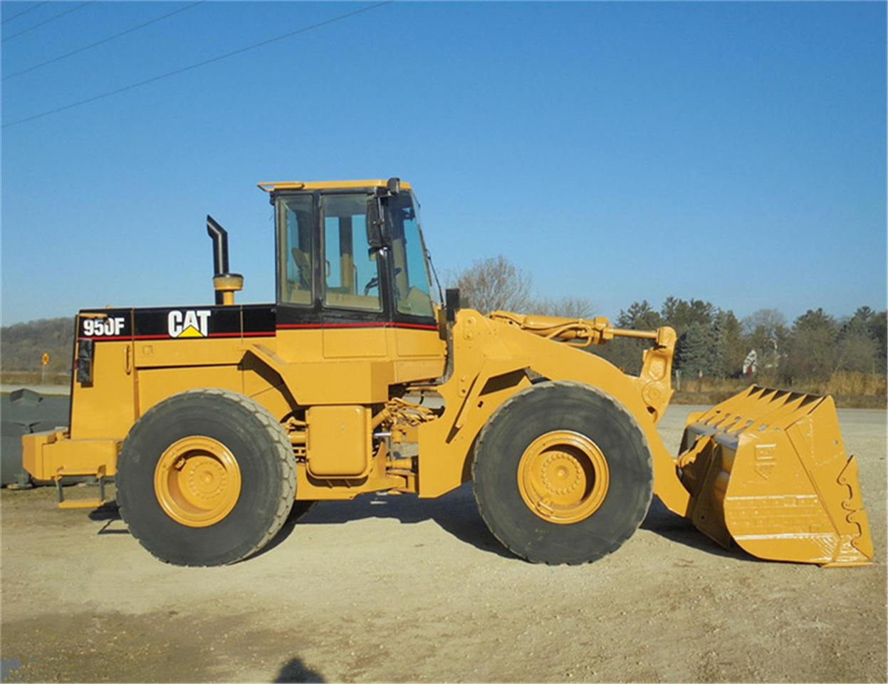 CATERPILLAR - Skid steer loader: picture 4 CATERPILLAR - Skid steer loader: picture 4