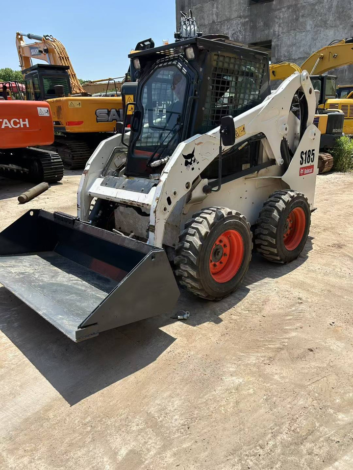 BOBCAT Skid Steer Loader S185 - Construction machinery: picture 1 BOBCAT Skid Steer Loader S185 - Construction machinery: picture 1