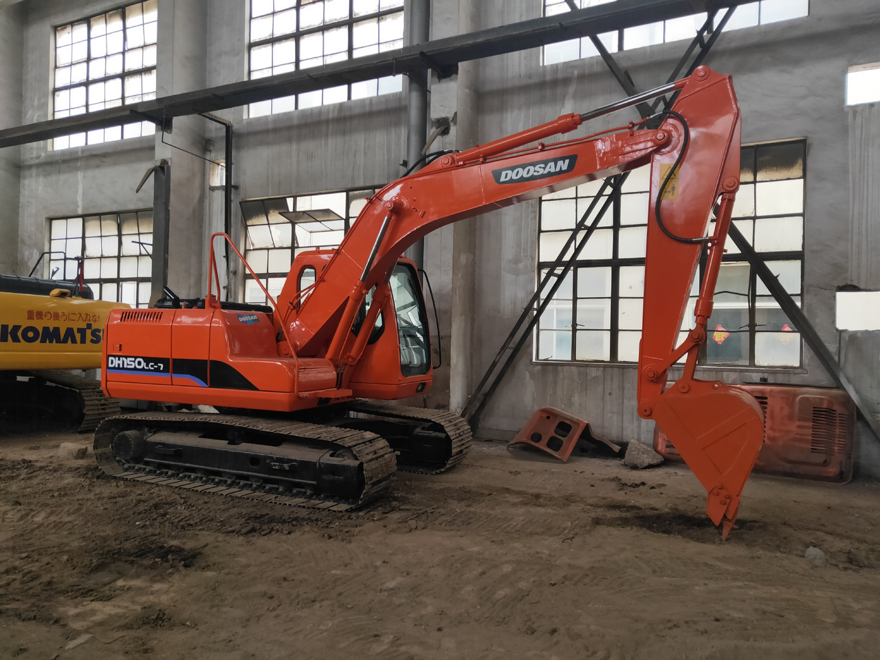 DOOSAN DH150LC-7 - Crawler excavator: picture 2 DOOSAN DH150LC-7 - Crawler excavator: picture 2