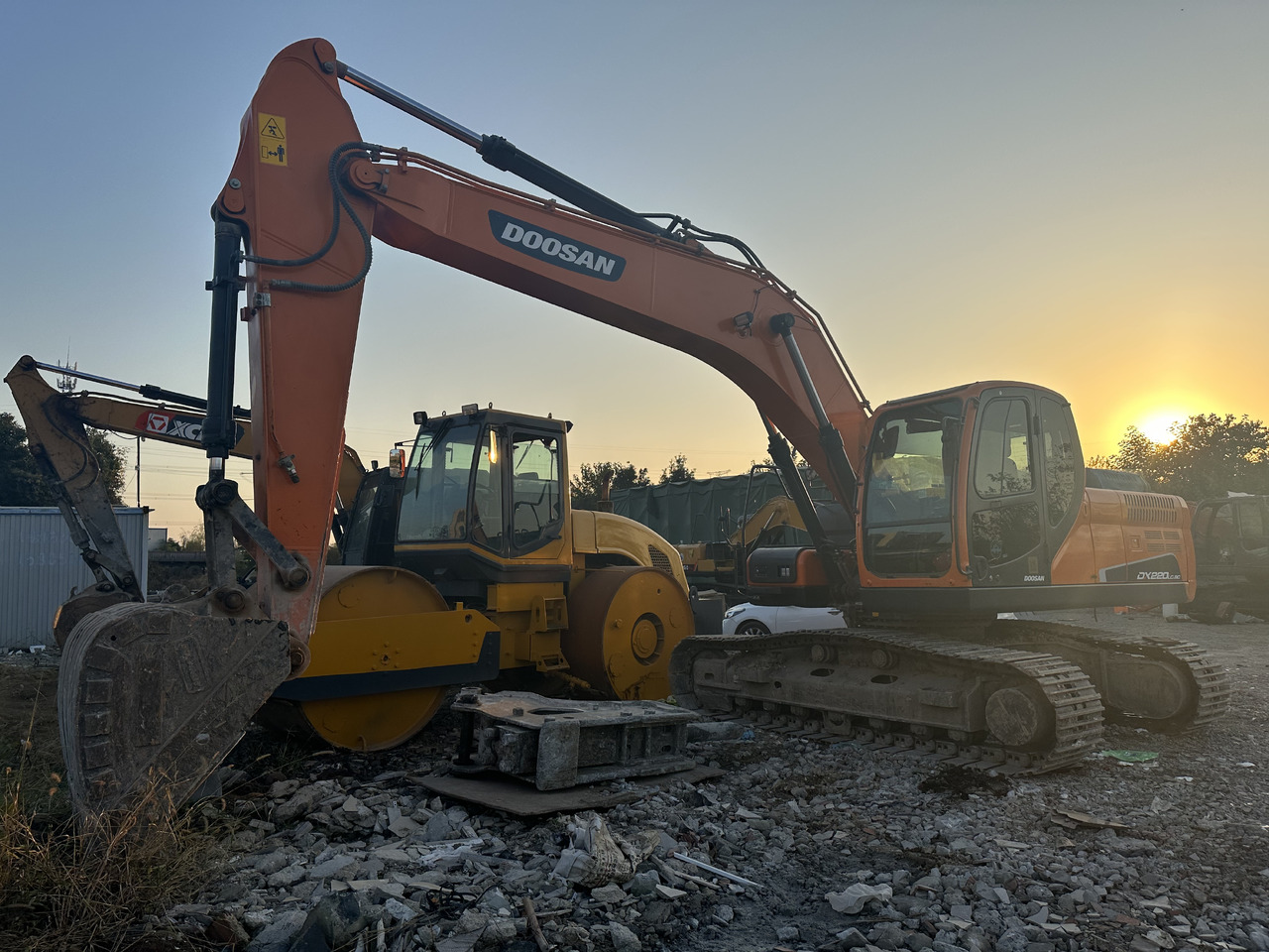 DOOSAN DX220 Crawler Excavator Good Condition - Crawler excavator: picture 5 DOOSAN DX220 Crawler Excavator Good Condition - Crawler excavator: picture 5