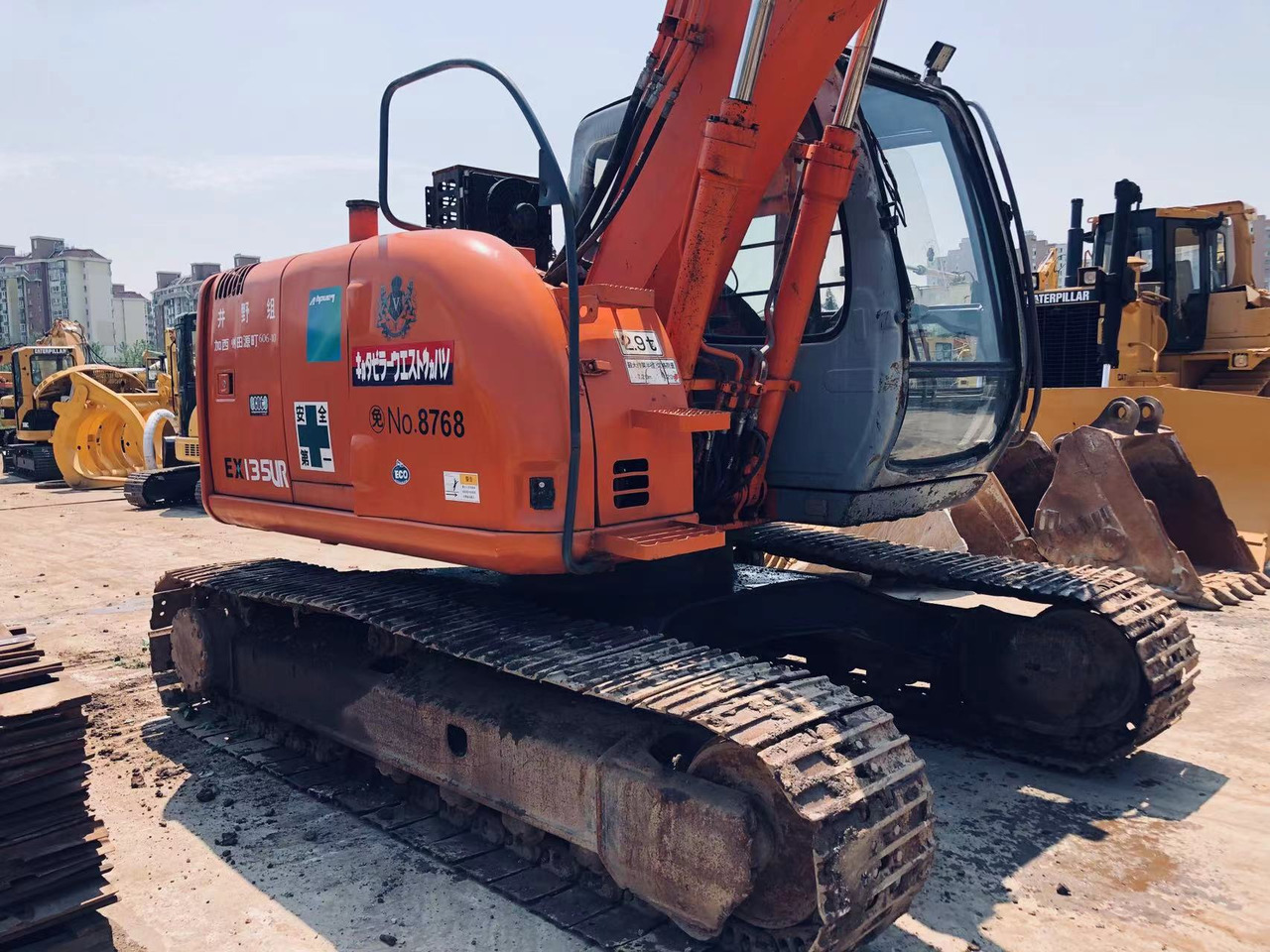 HITACHI EX135 - Crawler excavator: picture 3 HITACHI EX135 - Crawler excavator: picture 3