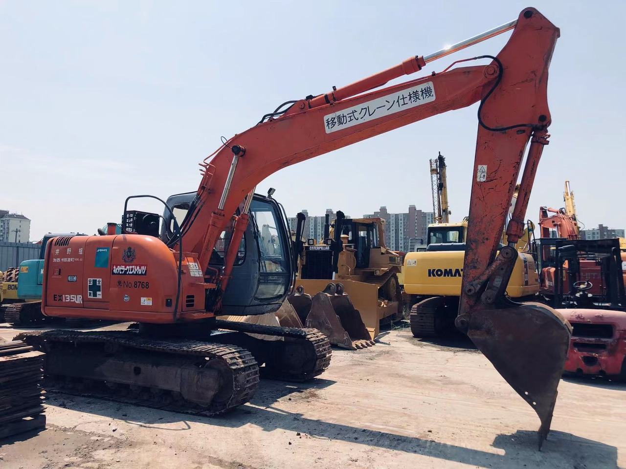 HITACHI EX135 - Crawler excavator: picture 4 HITACHI EX135 - Crawler excavator: picture 4