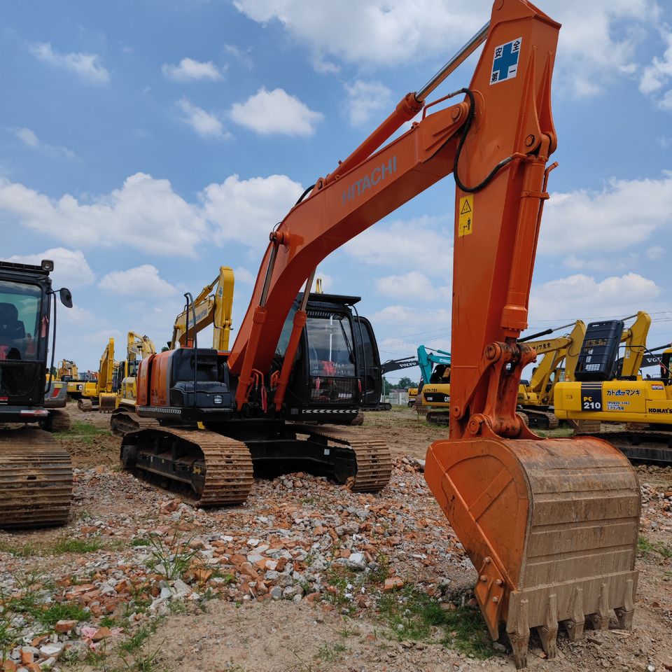 HITACHI ZX200 - Crawler excavator: picture 4 HITACHI ZX200 - Crawler excavator: picture 4