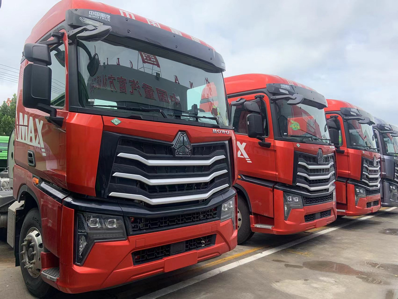 HOWO MAX 7W Truck Unit - Tipper: picture 1 HOWO MAX 7W Truck Unit - Tipper: picture 1