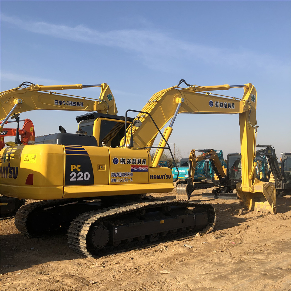 KOMATSU PC220-8 - Crawler excavator: picture 1 KOMATSU PC220-8 - Crawler excavator: picture 1