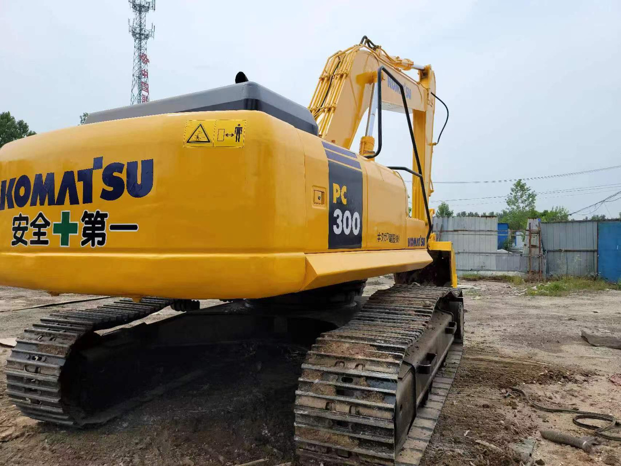 KOMATSU PC300-7 - Crawler excavator: picture 5 KOMATSU PC300-7 - Crawler excavator: picture 5