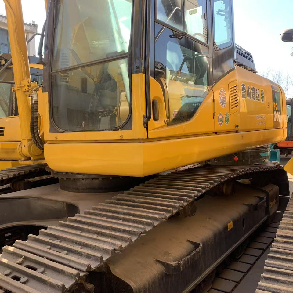 KOMATSU PC300-7 - Crawler excavator: picture 3 KOMATSU PC300-7 - Crawler excavator: picture 3