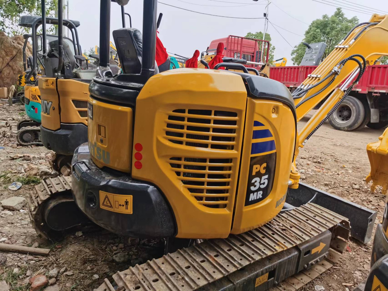 KOMATSU PC35 - Crawler excavator: picture 2 KOMATSU PC35 - Crawler excavator: picture 2