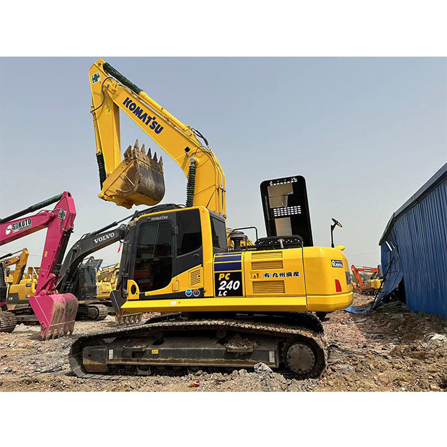 Komatsu Crawler excavator PC240 for Sale - Crawler excavator: picture 2 Komatsu Crawler excavator PC240 for Sale - Crawler excavator: picture 2
