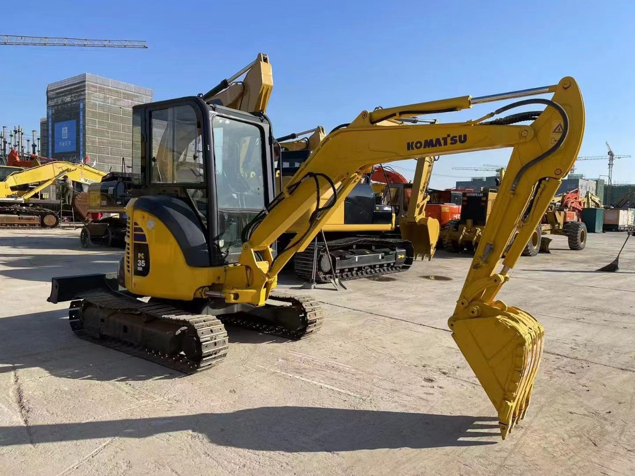 Komatsu PC35 - Crawler excavator: picture 3 Komatsu PC35 - Crawler excavator: picture 3