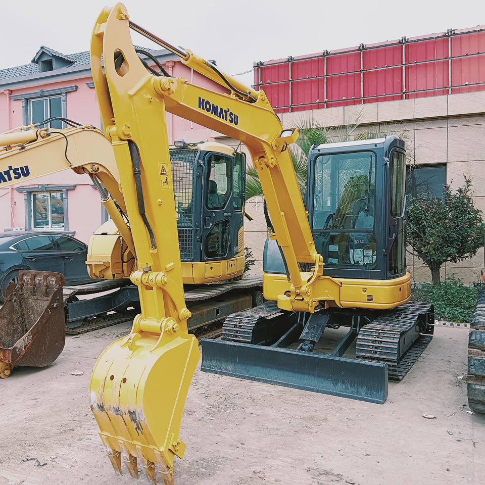 Komatsu PC40 - Crawler excavator: picture 3 Komatsu PC40 - Crawler excavator: picture 3