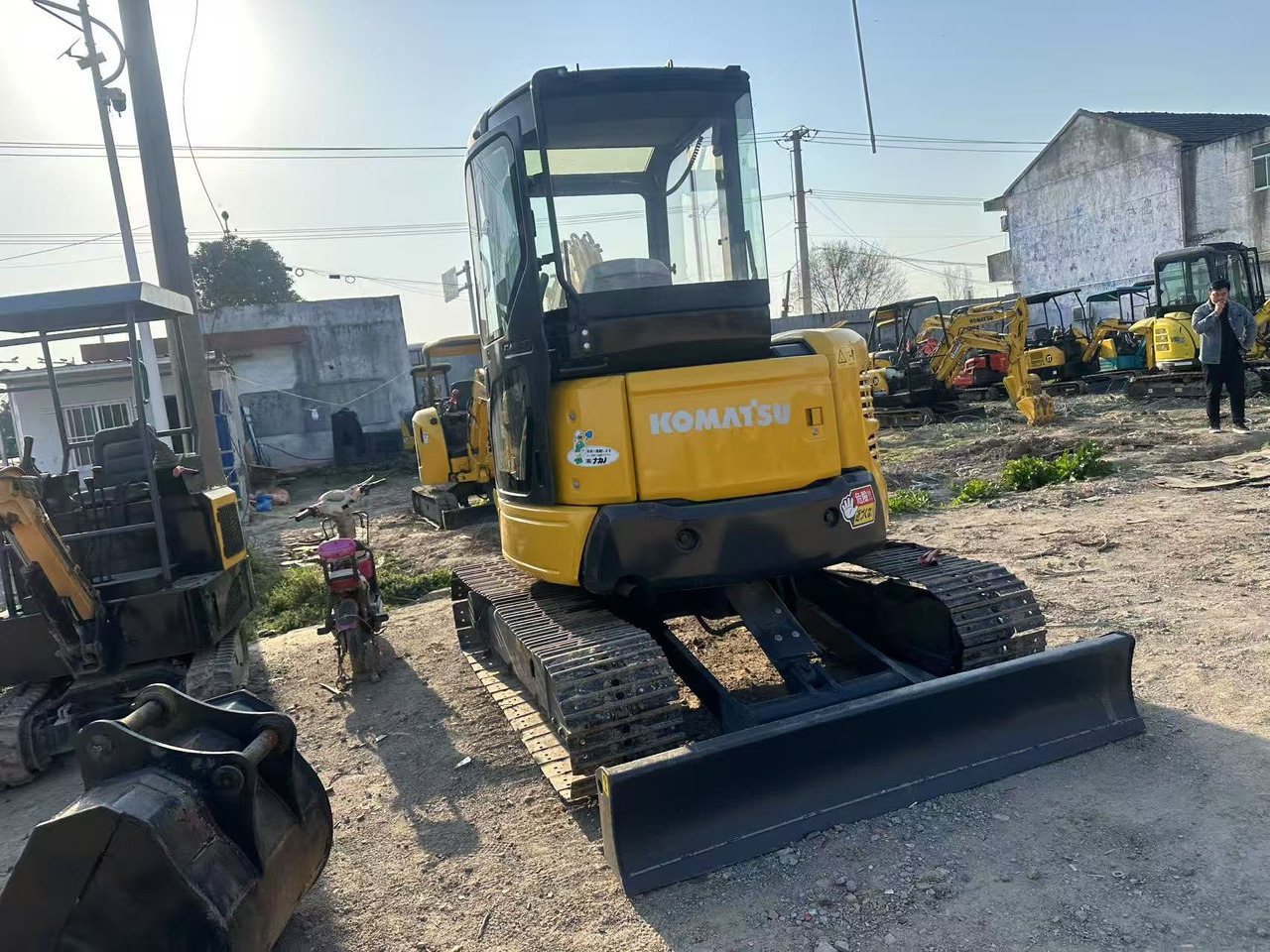 Komatsu PC40MR - Crawler excavator: picture 2 Komatsu PC40MR - Crawler excavator: picture 2
