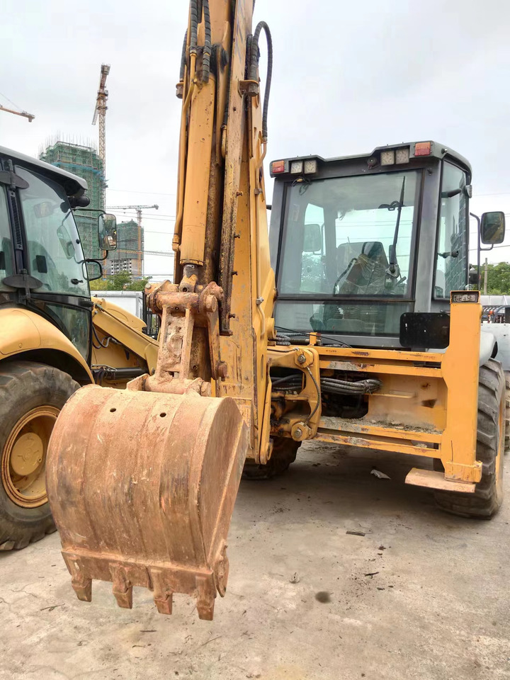 LIUGONG 777 - Backhoe loader: picture 4 LIUGONG 777 - Backhoe loader: picture 4