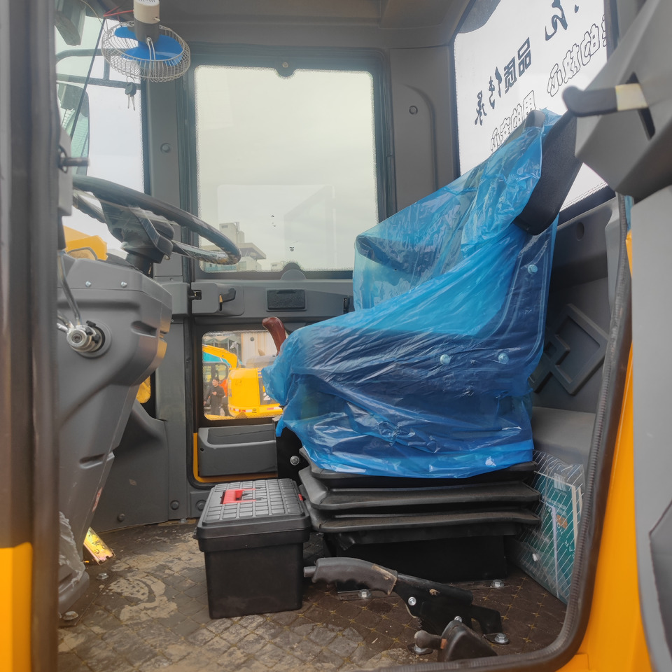 LIUGONG 936 - Wheel loader: picture 5 LIUGONG 936 - Wheel loader: picture 5