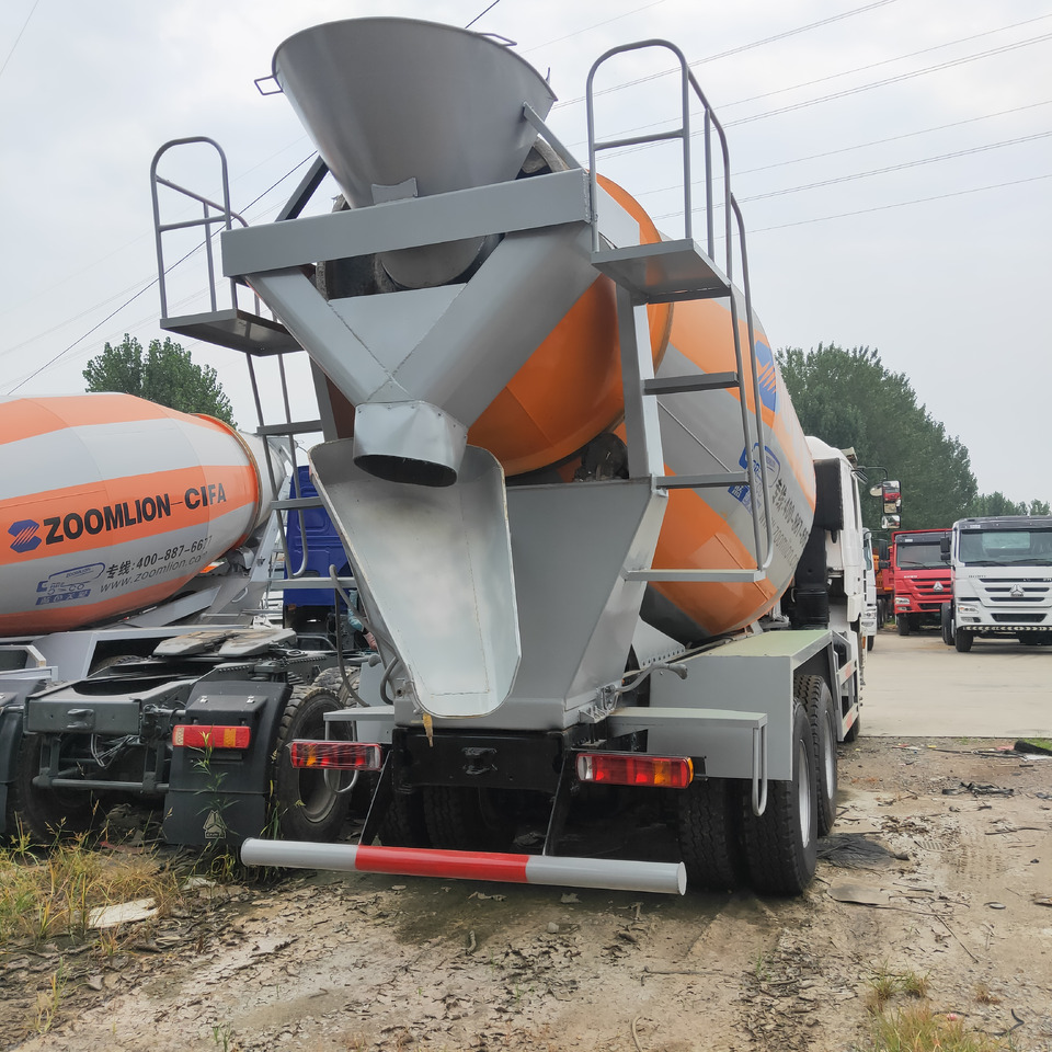 SHACMAN F3000 - Concrete mixer: picture 5 SHACMAN F3000 - Concrete mixer: picture 5
