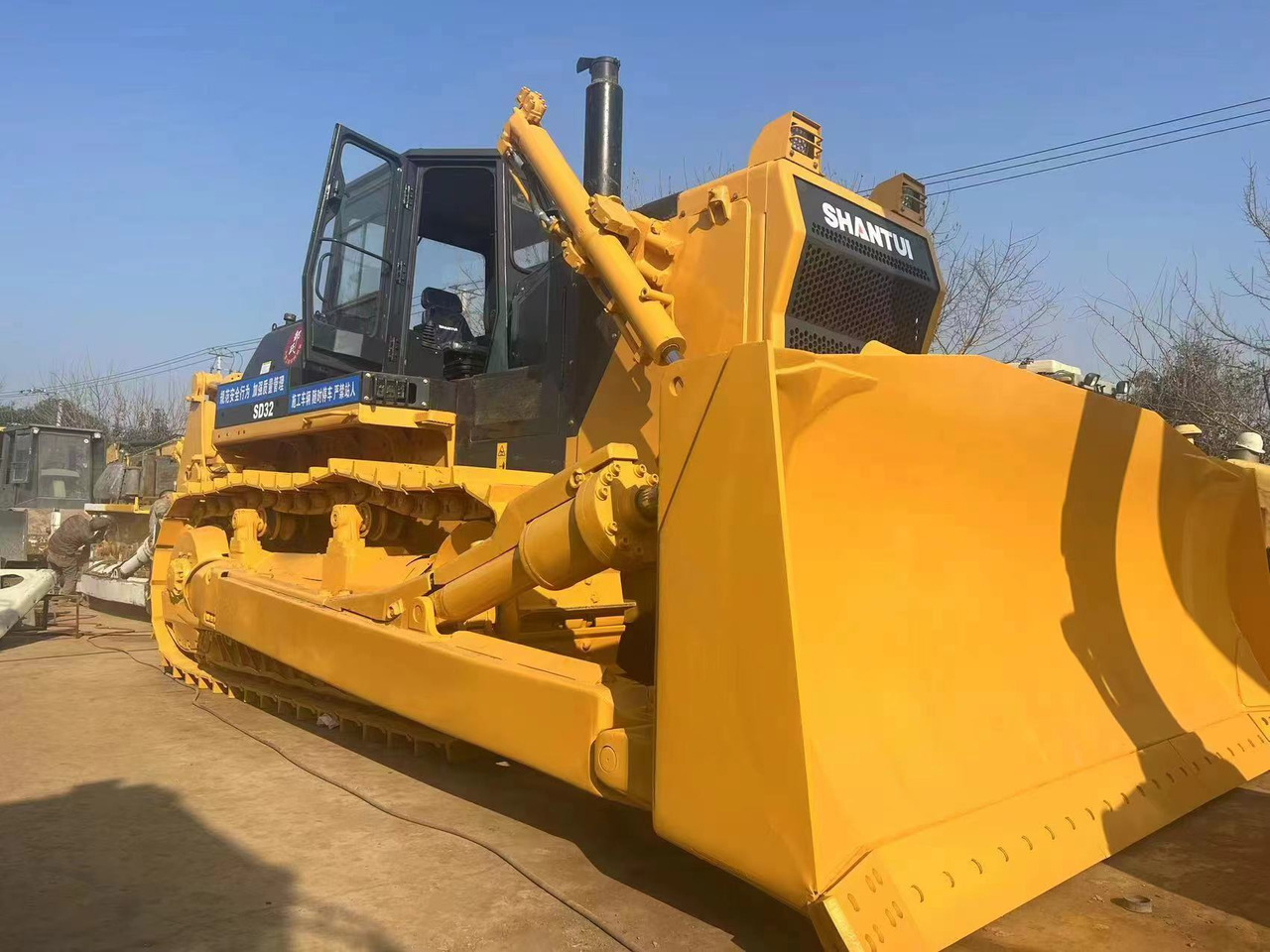 SHANTUI Bulldozer SD32 - Bulldozer: picture 1 SHANTUI Bulldozer SD32 - Bulldozer: picture 1