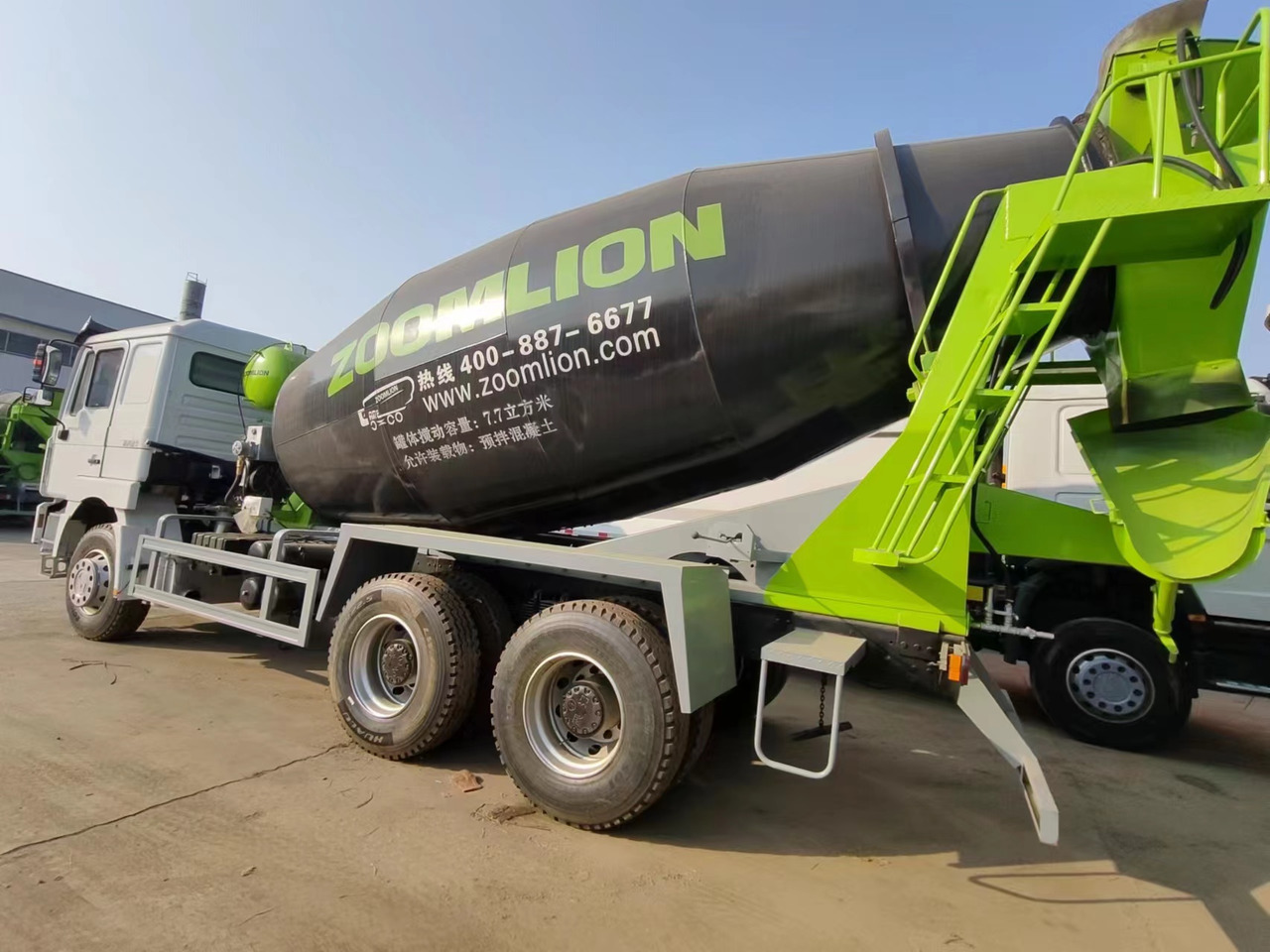 SINOTRUK HOWO 371 CLICK HERE FOR DISCOUNT - Concrete mixer truck: picture 1 SINOTRUK HOWO 371 CLICK HERE FOR DISCOUNT - Concrete mixer truck: picture 1
