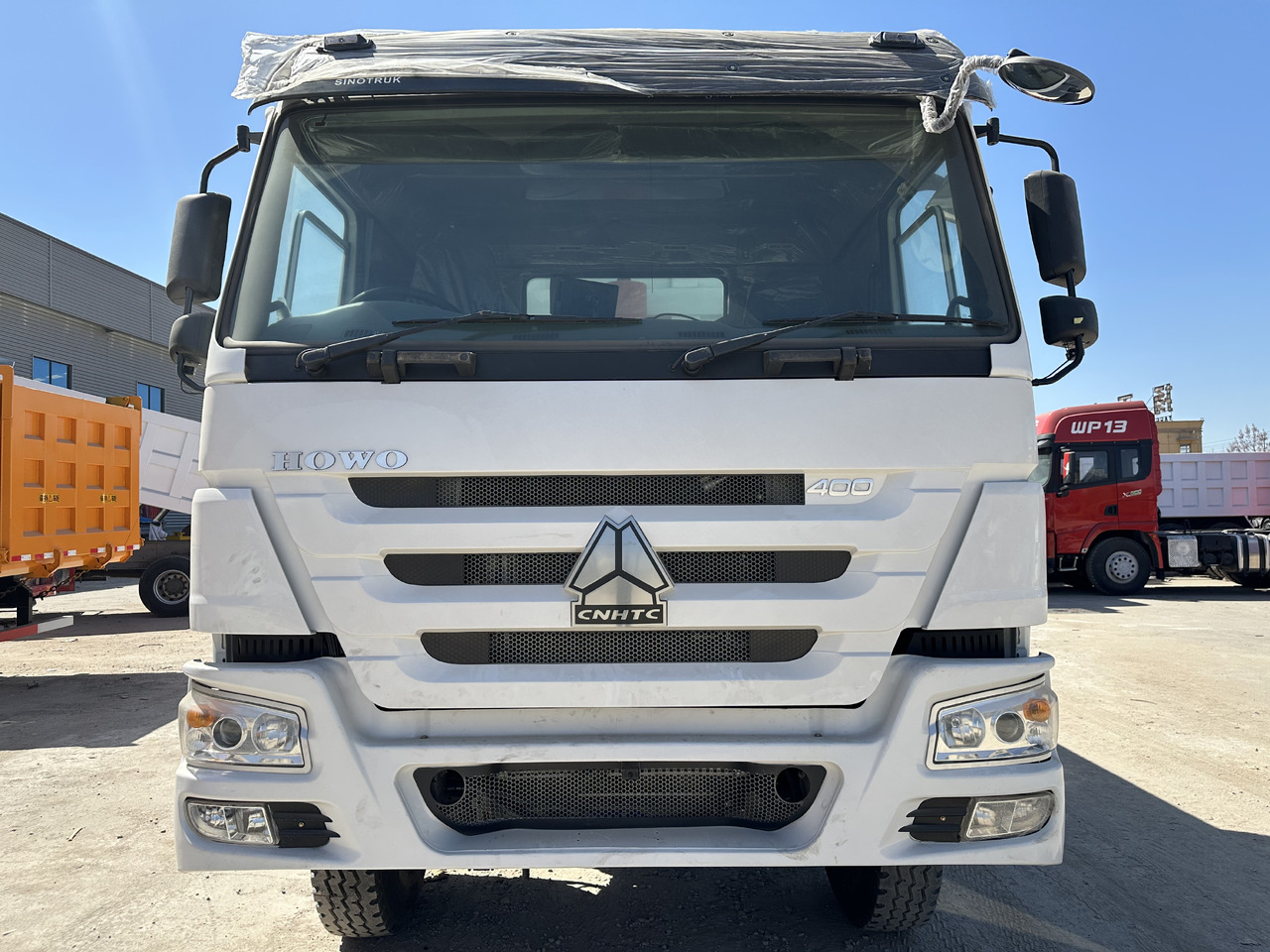 SINOTRUK HOWO 400 8X4 - Tipper: picture 2 SINOTRUK HOWO 400 8X4 - Tipper: picture 2