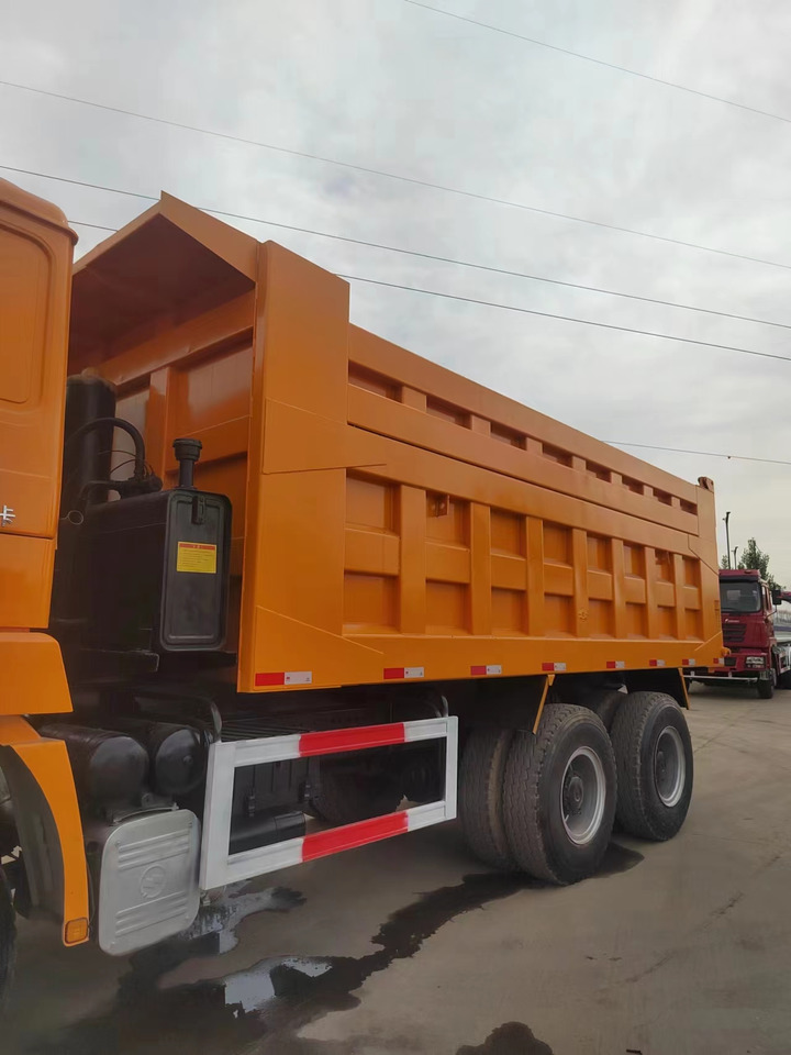 SINOTRUK HOWO 8x4 F3000 Dump Trruck Click for Discount - Tipper: picture 2 SINOTRUK HOWO 8x4 F3000 Dump Trruck Click for Discount - Tipper: picture 2