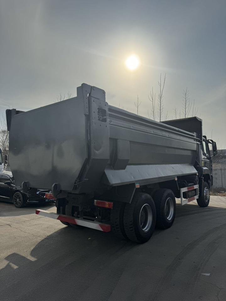 SINOTRUK HOWO - Tipper: picture 4 SINOTRUK HOWO - Tipper: picture 4