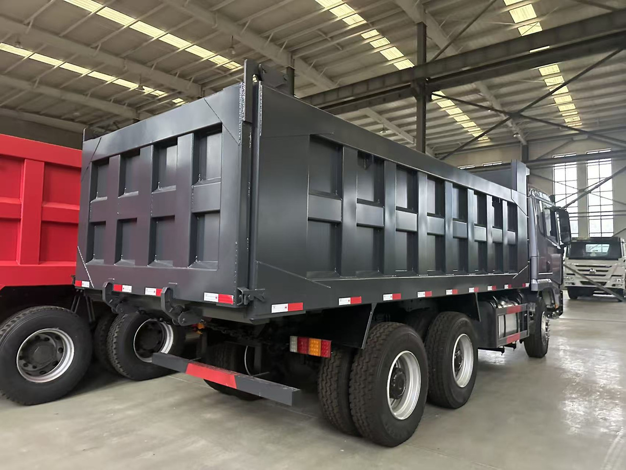 New Tractor unit SHACMAN X3000 Dump Truck 6✖4: picture 11
