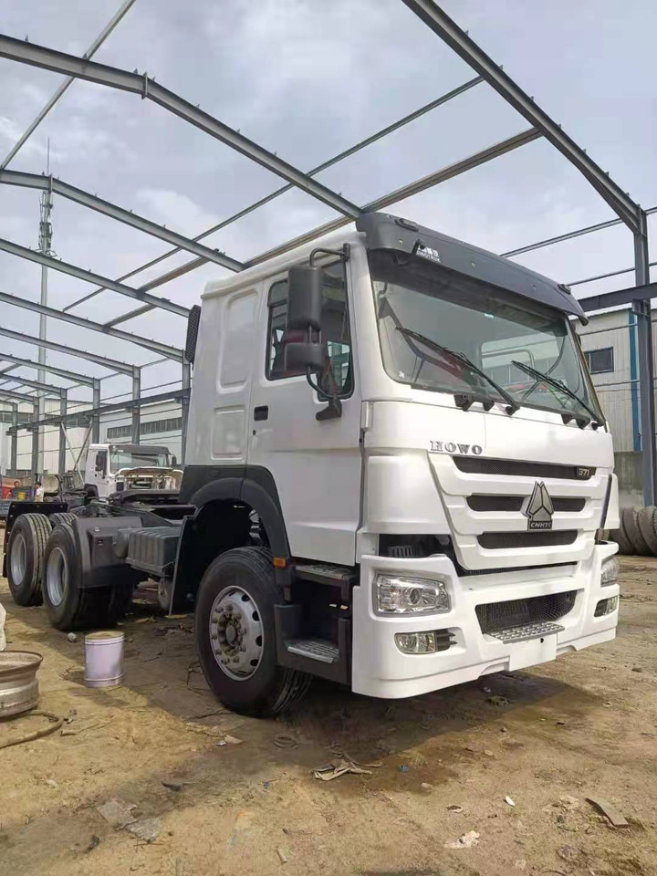 Sinotruk Howo Truck Head 371 HP Heavy Duty - Tractor unit: picture 2 Sinotruk Howo Truck Head 371 HP Heavy Duty - Tractor unit: picture 2